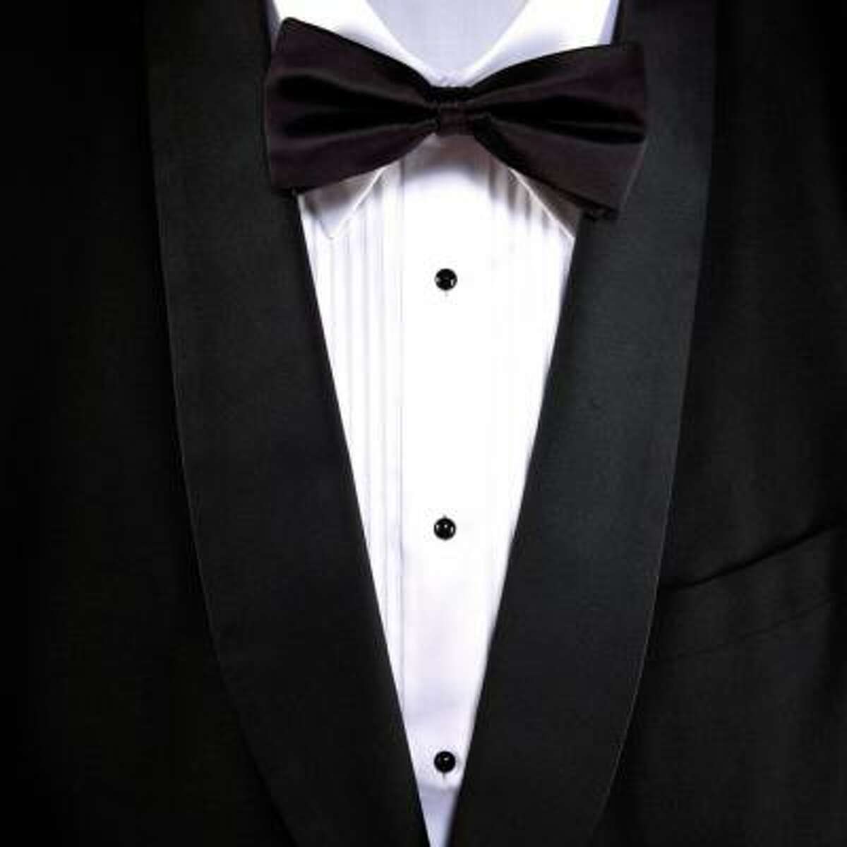 To tux or not: More classical performers forgo traditional formal attire