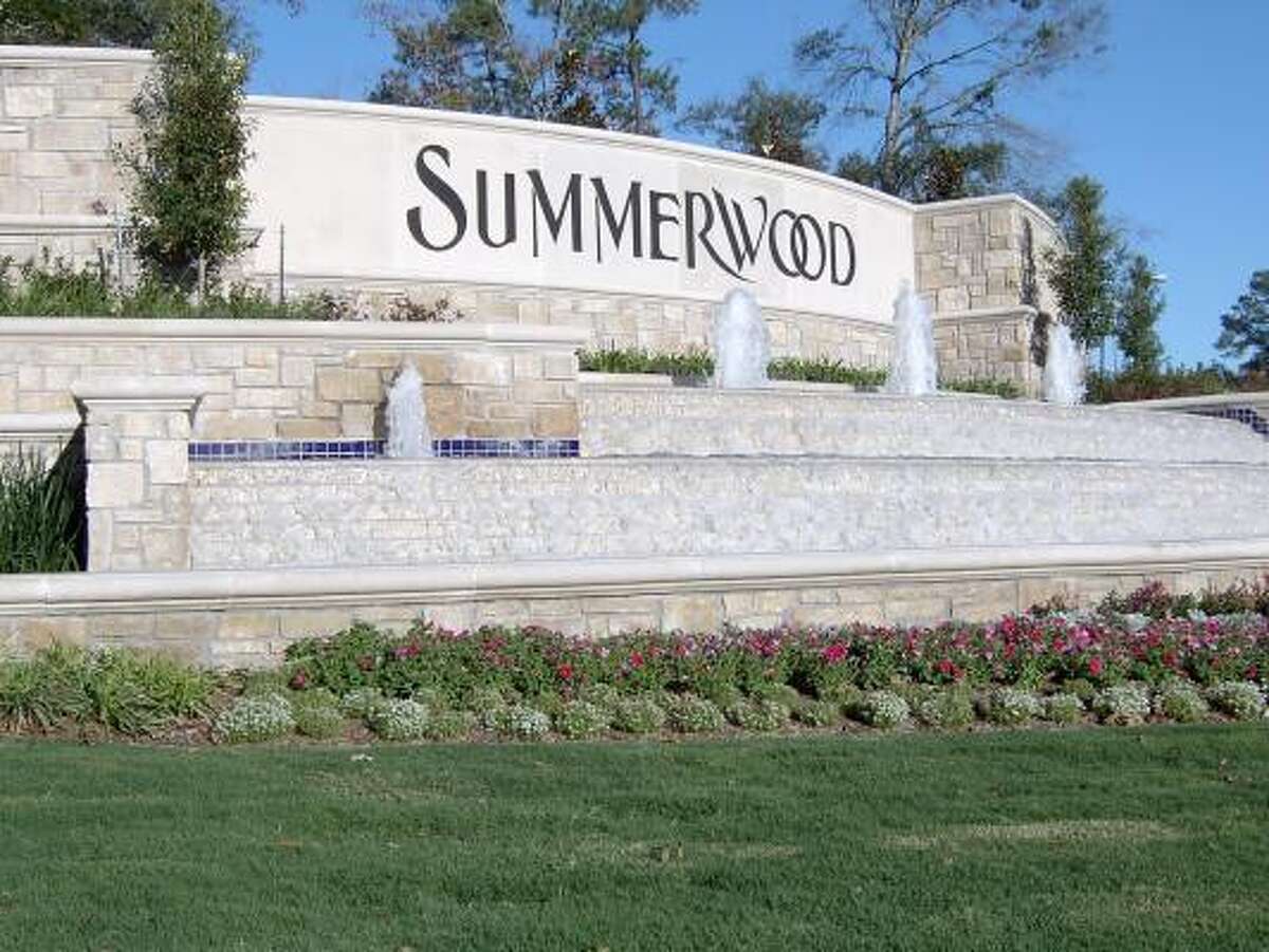 Summerwood community offers events, 1,000 gift card