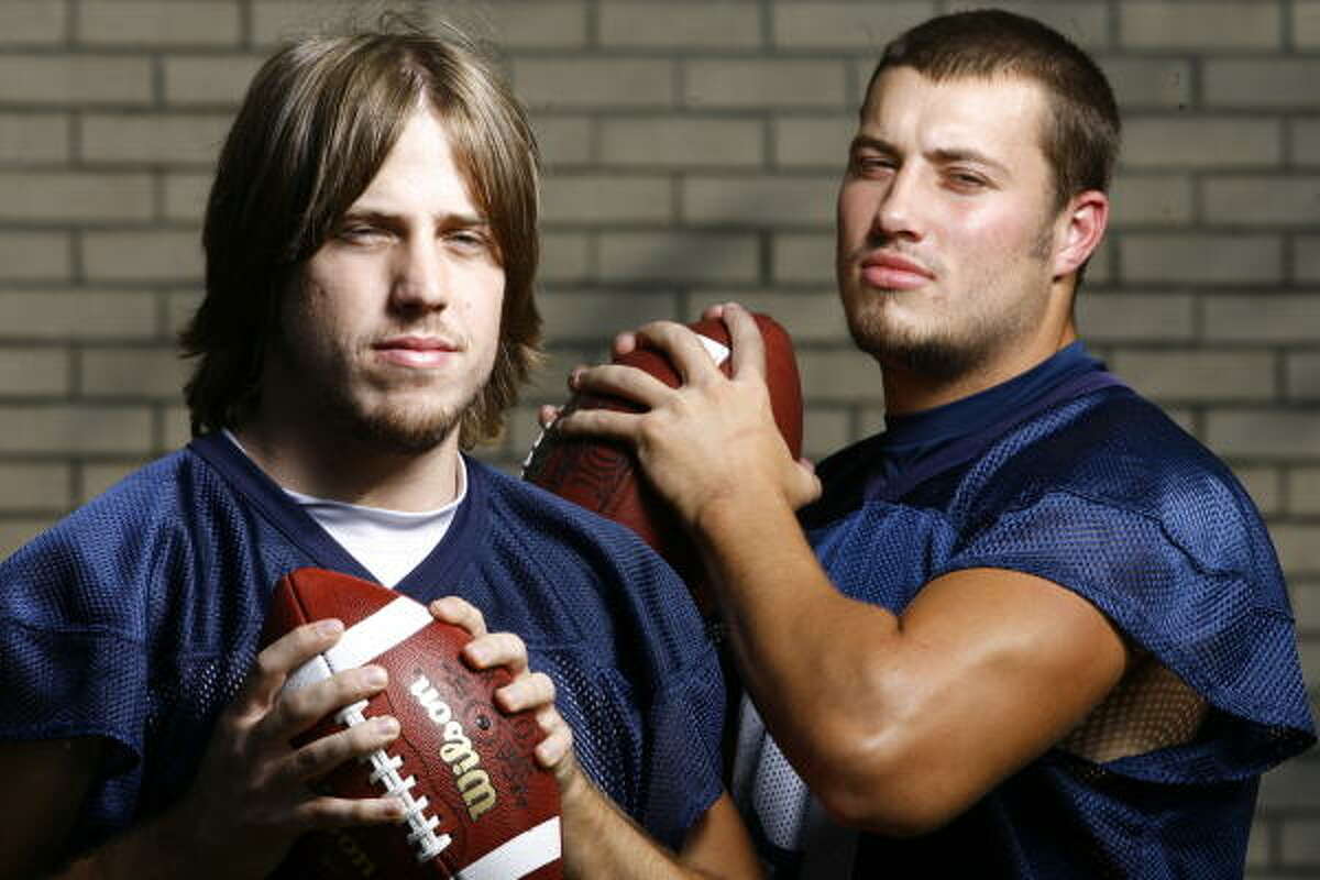 In 2007, the University of Houston incorporated a two-quarterback system featuring Case Keenum, left, and Blake Joseph, under then-coach Art Briles. Keenum’s outstanding pocket presence and efficient passing won out in the end over Joseph’s stronger arm and running ability. Keenum was named the starter late in the season.
