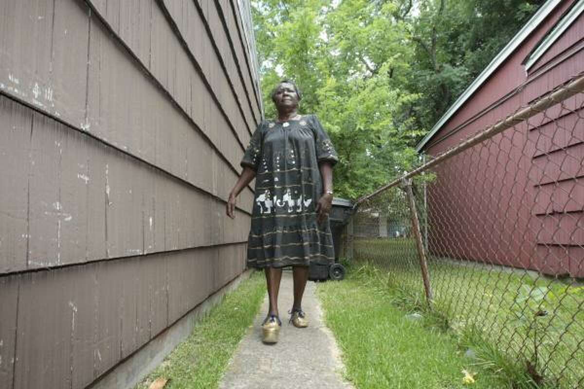 Katherine Washington Williams said she was told the $350 monthly payments on a loan would eventually permit her property to be restored to her name.