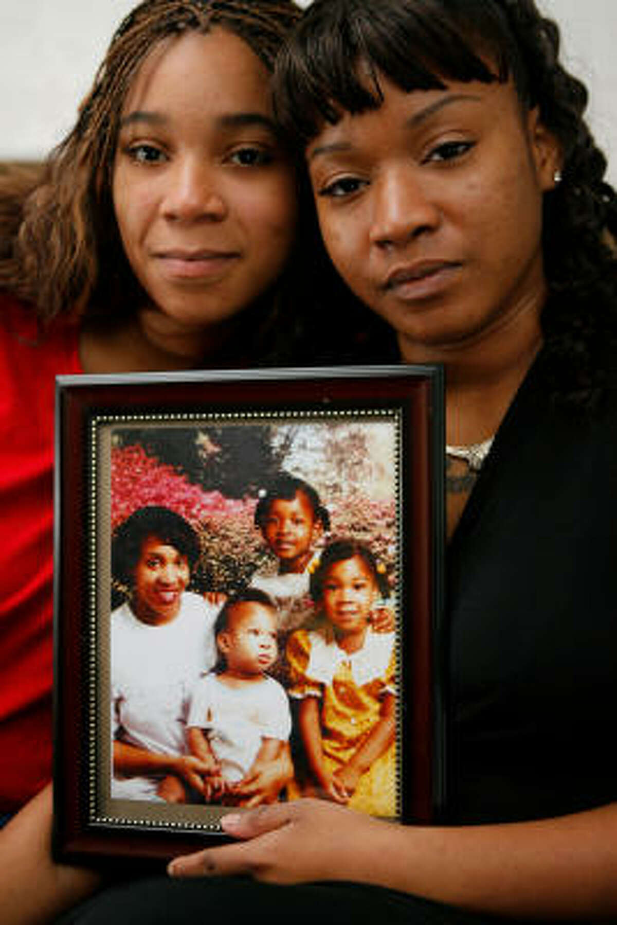 Killers Execution Gives Humble Moms Relatives Little Solace