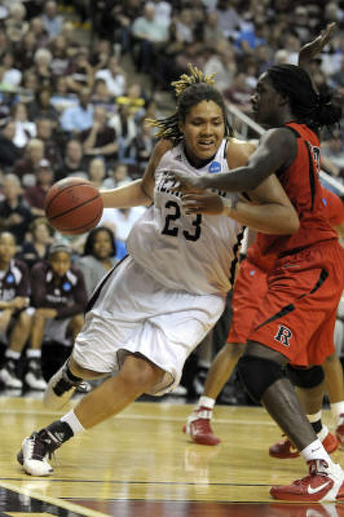 Texas A&M's Danielle Adams scored 28 points to lead the Aggies to the Sweet 16.