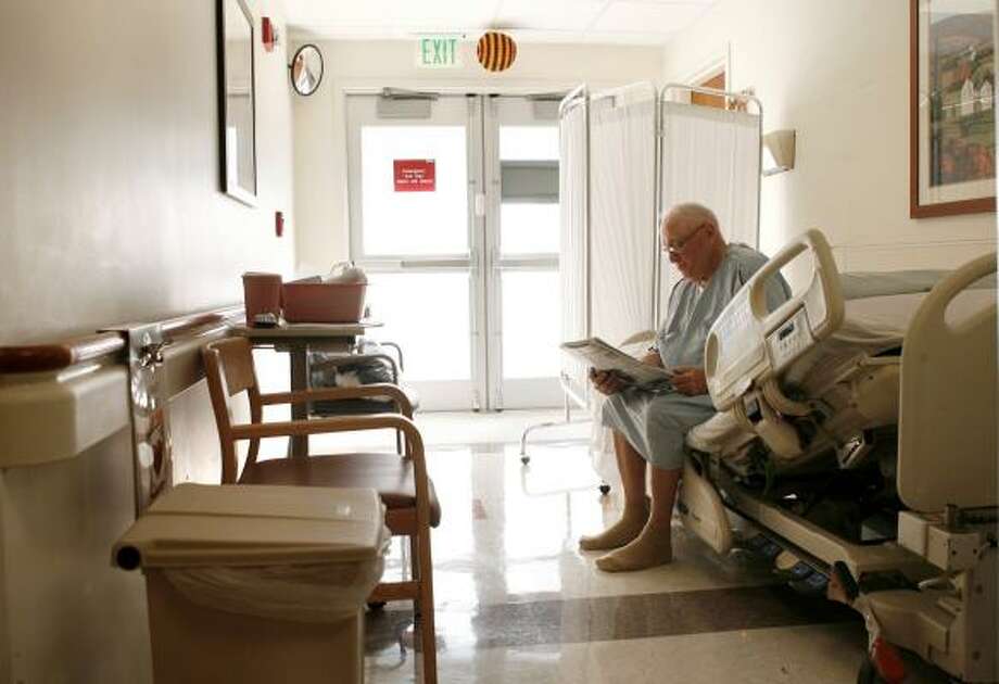 Hallway Medicine Seen As A Way To Unclutter Ers Houston