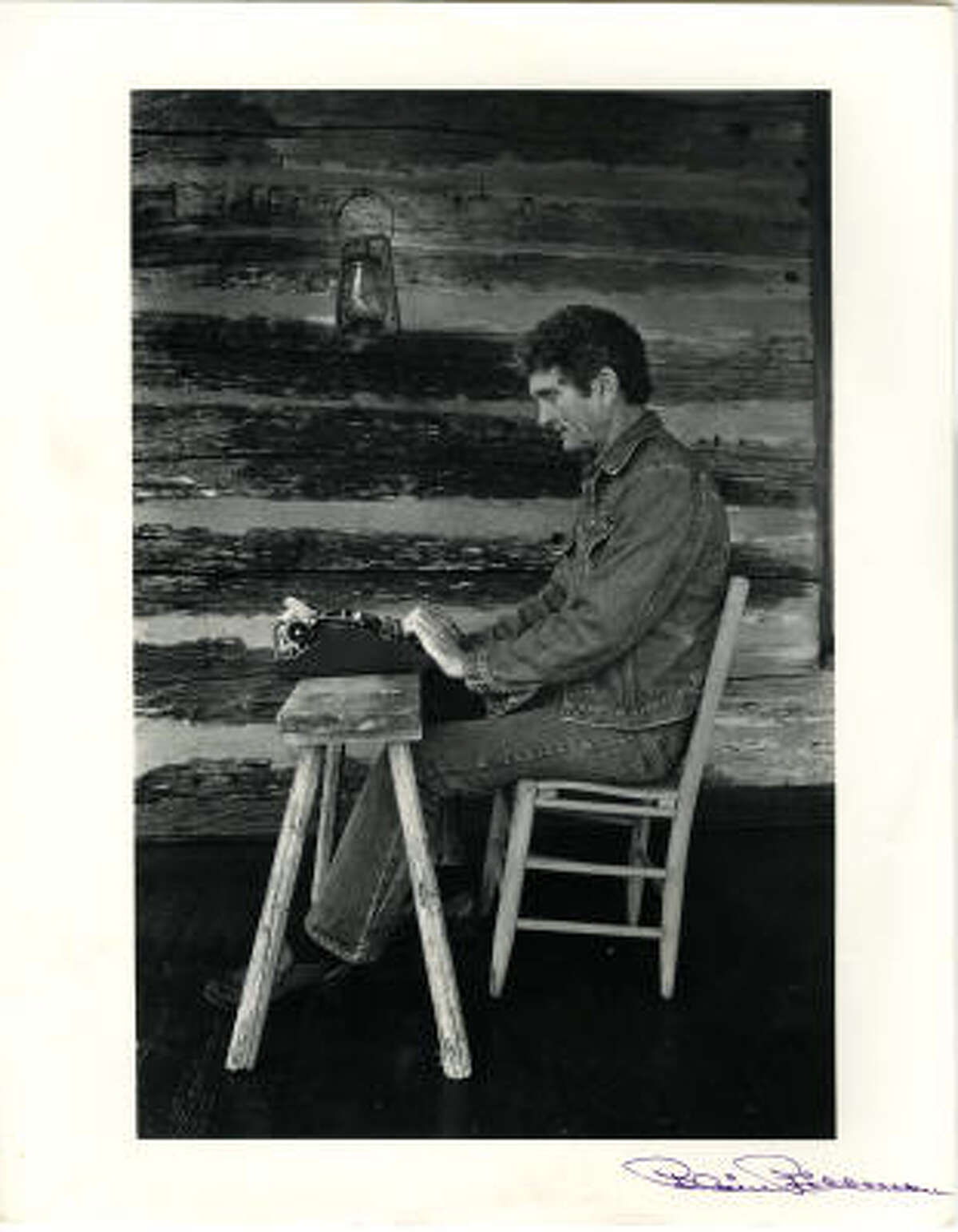 Columnist Leon Hale recalls storied career and long life