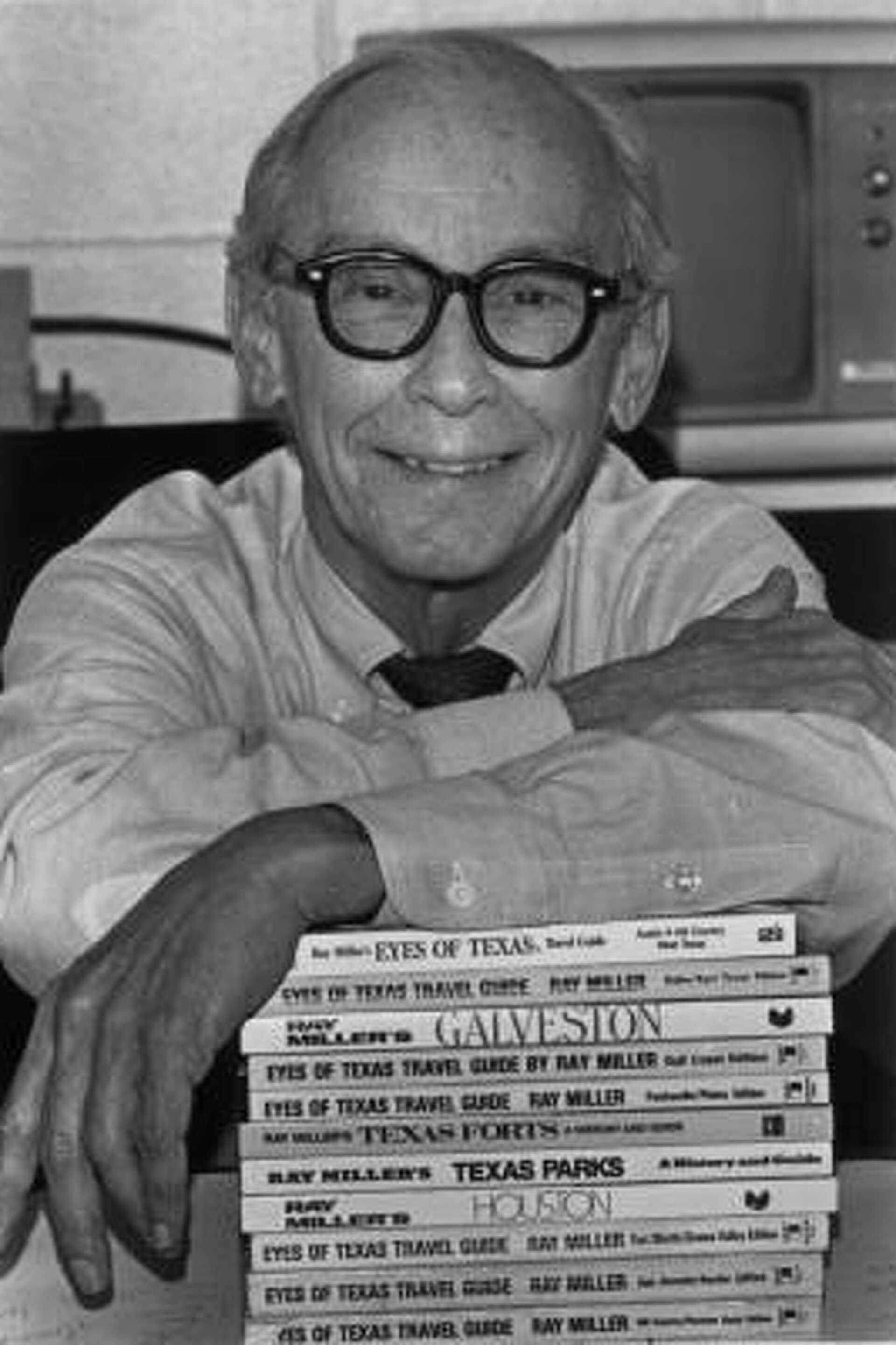 Houston TV icon, Eyes of Texas creator Ray Miller dies