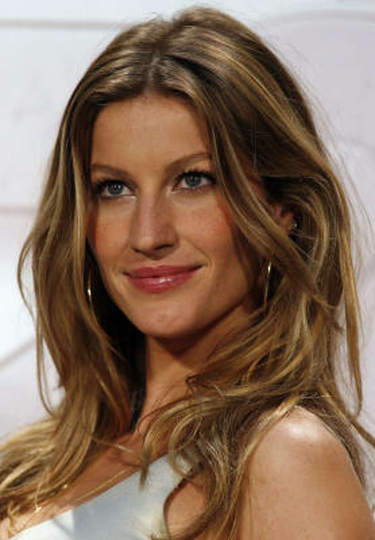Model Gisele Bundchen and her husband, Tom Brady of the New England Patriots, have a baby boy.
