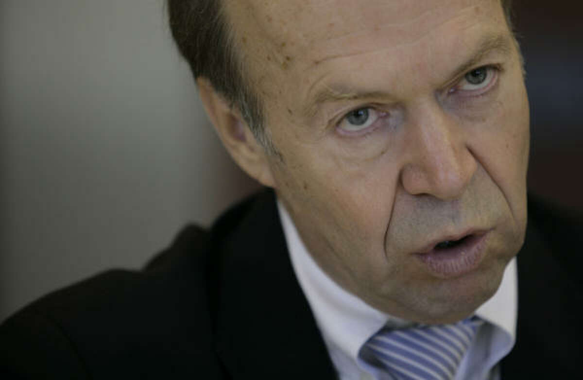 Climate researcher James Hansen expressed concern Wednesday about an accusation that the White House diluted Senate testimony on climate change. The White House has denied the accusation.