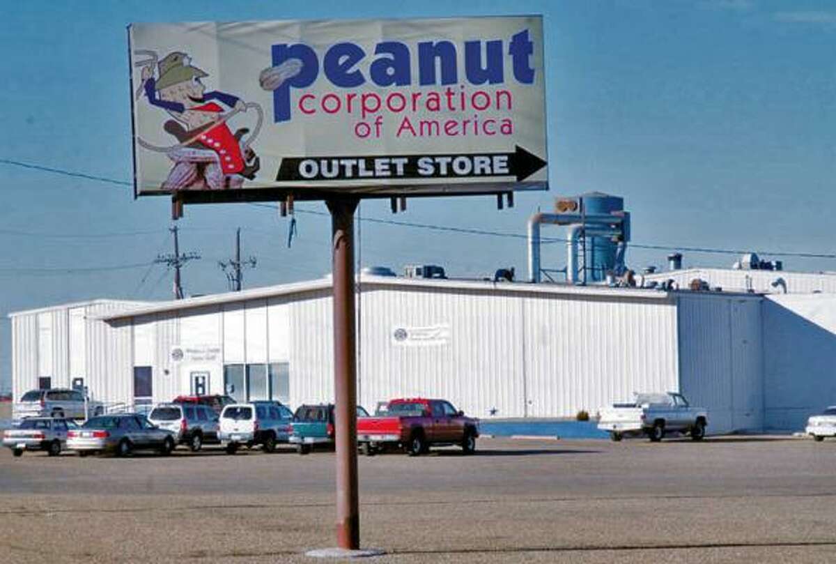 FOUL FIND: Investigators found dead rodents above the food production area at this Peanut Corp. of America plant in Plainview. ﻿
