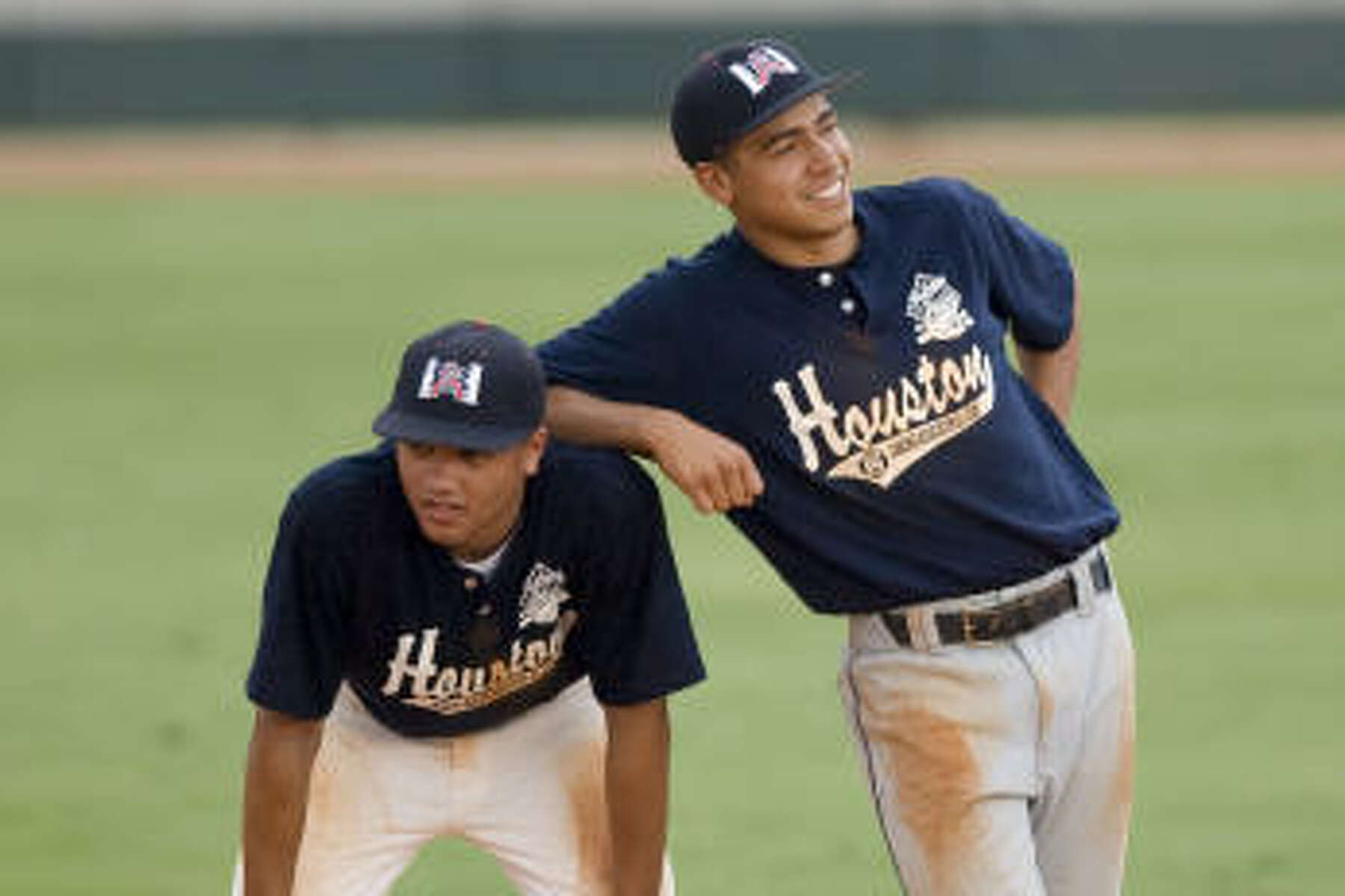 Lamar baseball duo produce offense, friendship