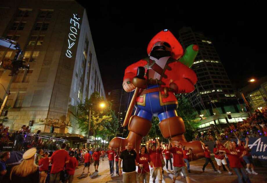 Seafair Torchlight Parade