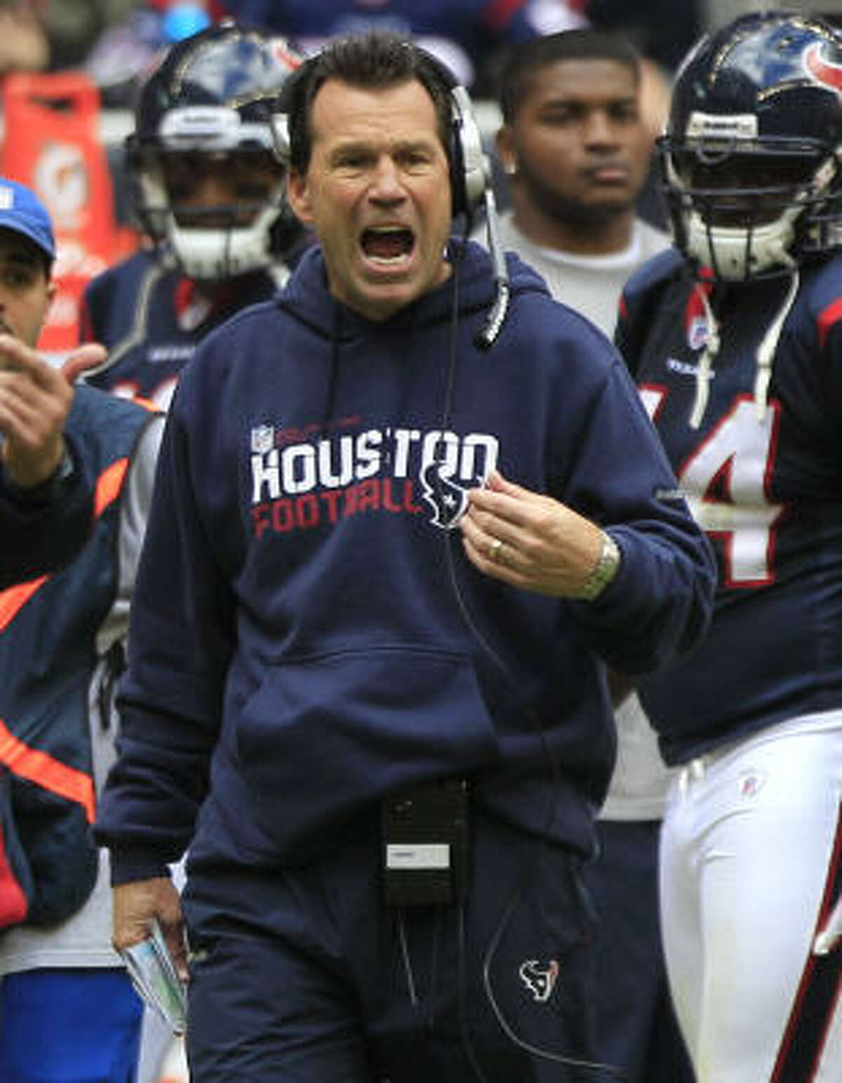 Texans coach Gary Kubiak says he uses criticism from fans and media to fuel his fire.