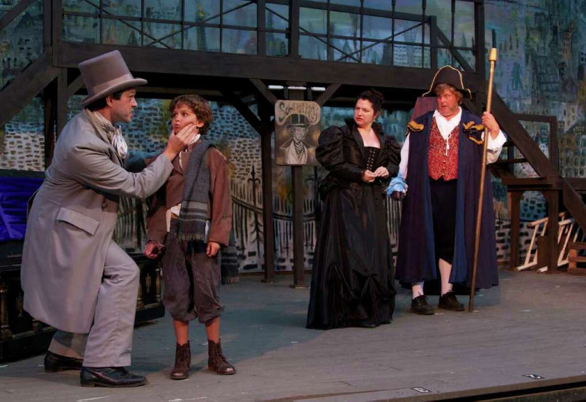 Enthusiastic Audience Enjoys Oliver At Richter