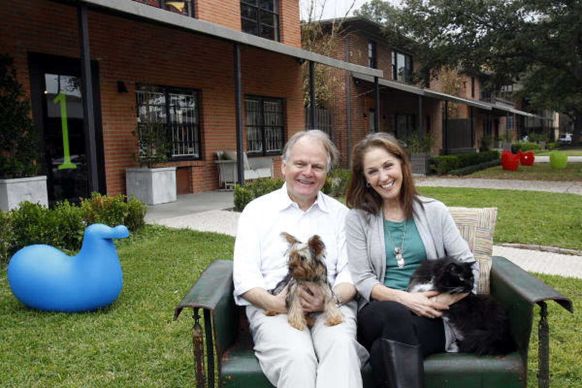 Retailer finds luxury in its independence