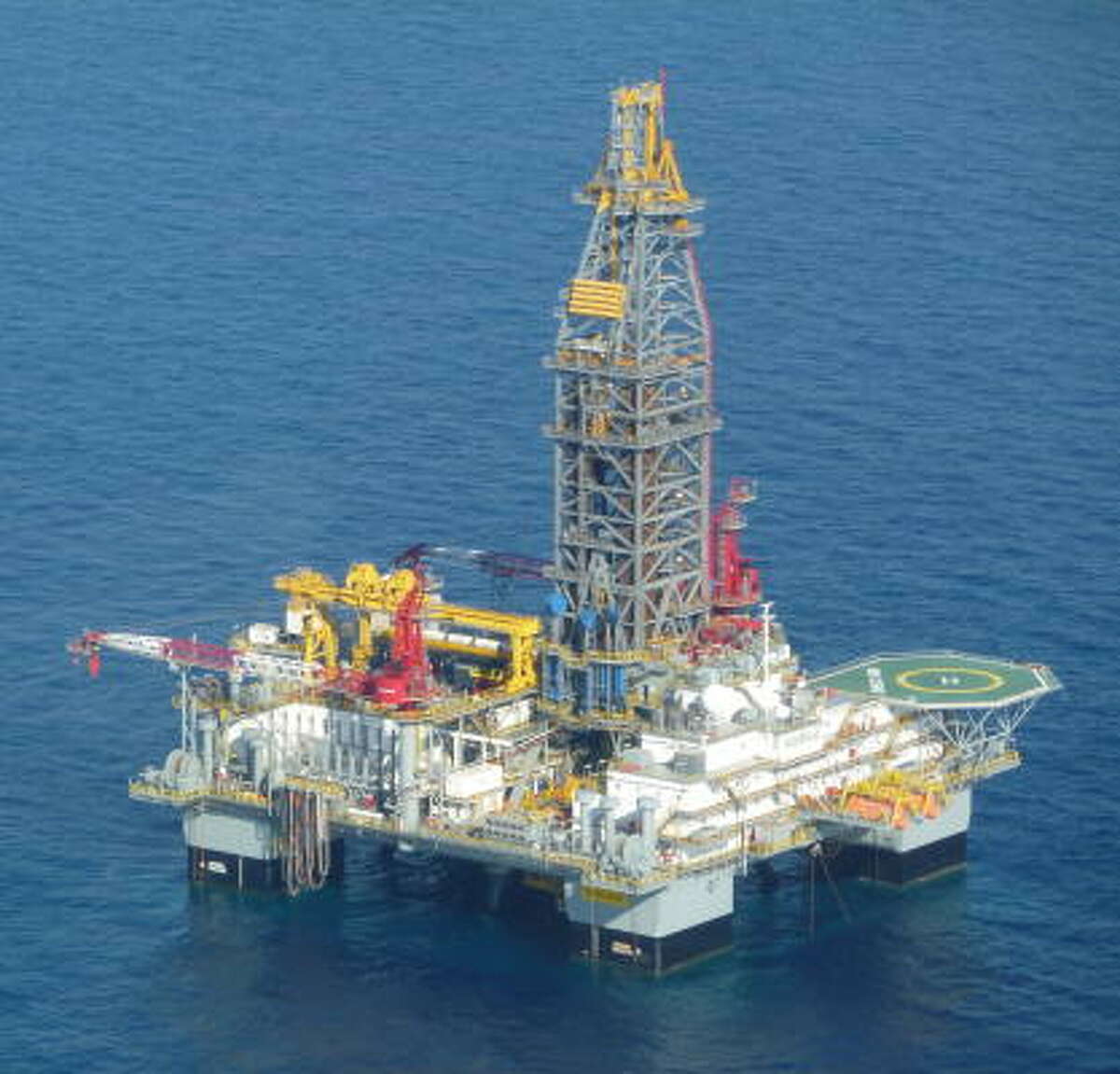 Top offshore officials visit rig for an in-depth look