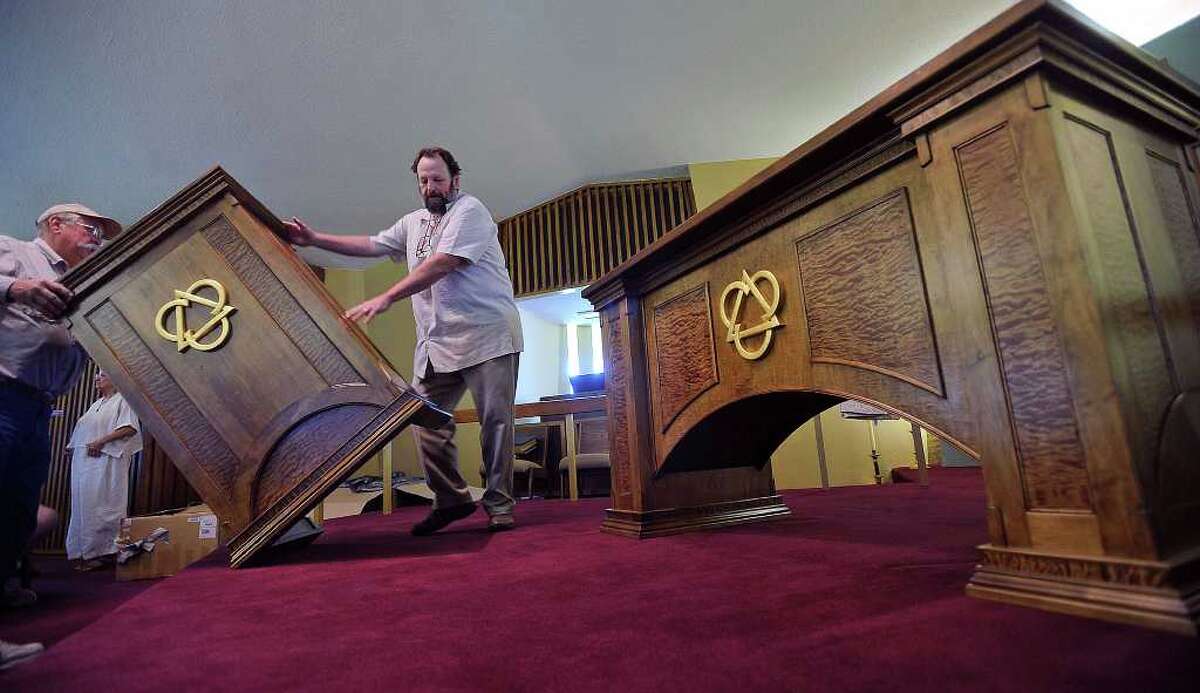 Church commissions Jasper carpenter to replace pieces ruined by Rita