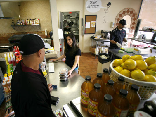 Houston healthy-meal stores elbow each other