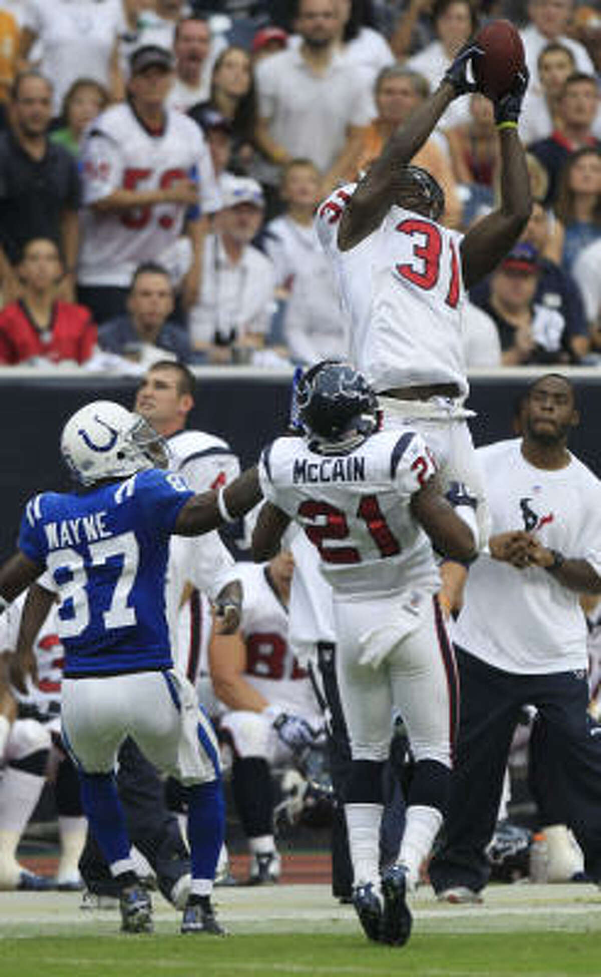 Texans safety Bernard Pollard will face his former organization for the first time on Sunday.