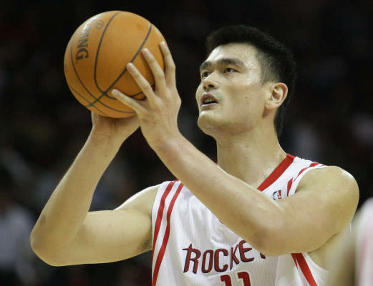 Yao Ming went through a full shootaround Wednesday and plans to return in time to play against the Pistons.