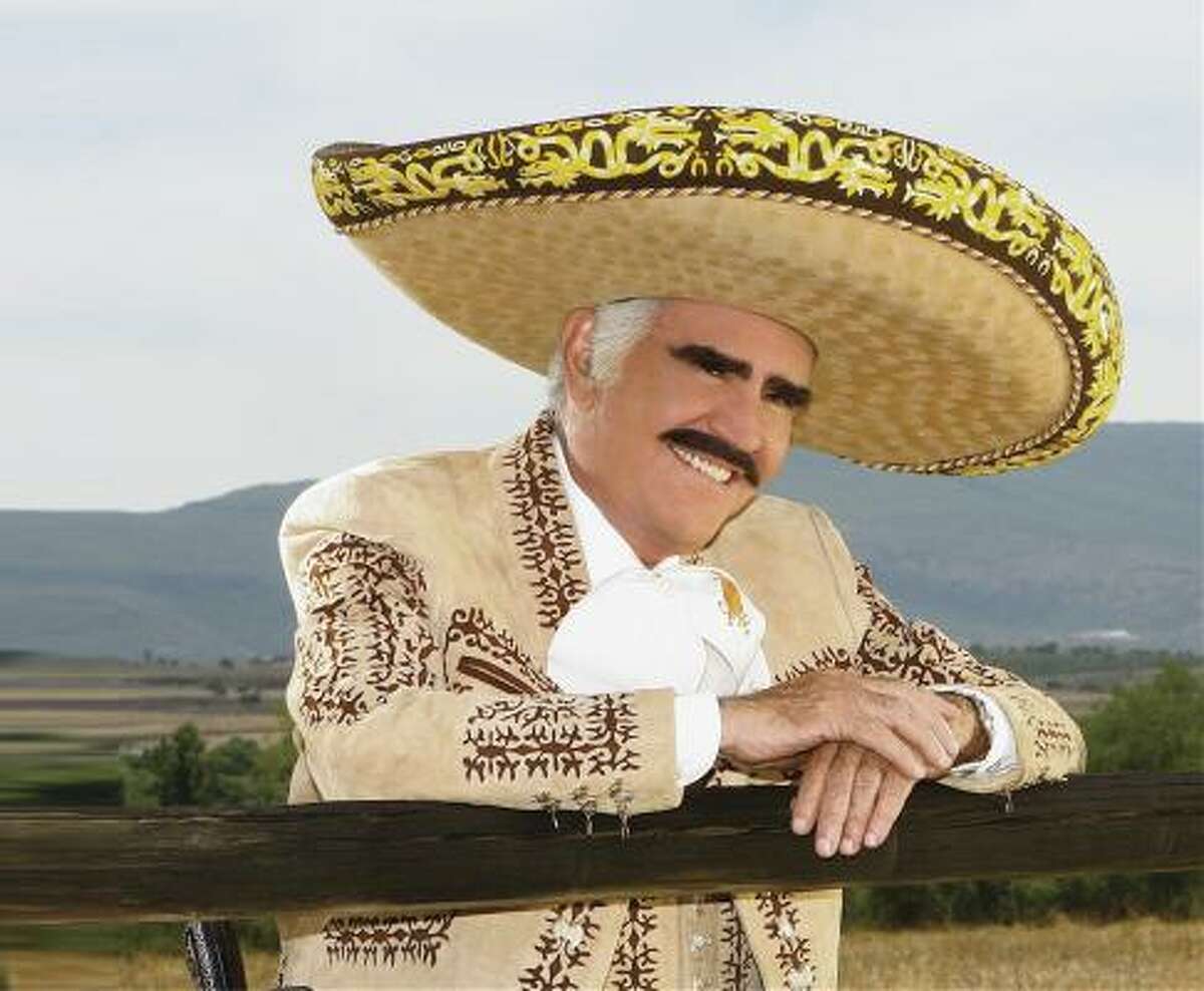 At 70, icon Vicente Fernandez steps up his game