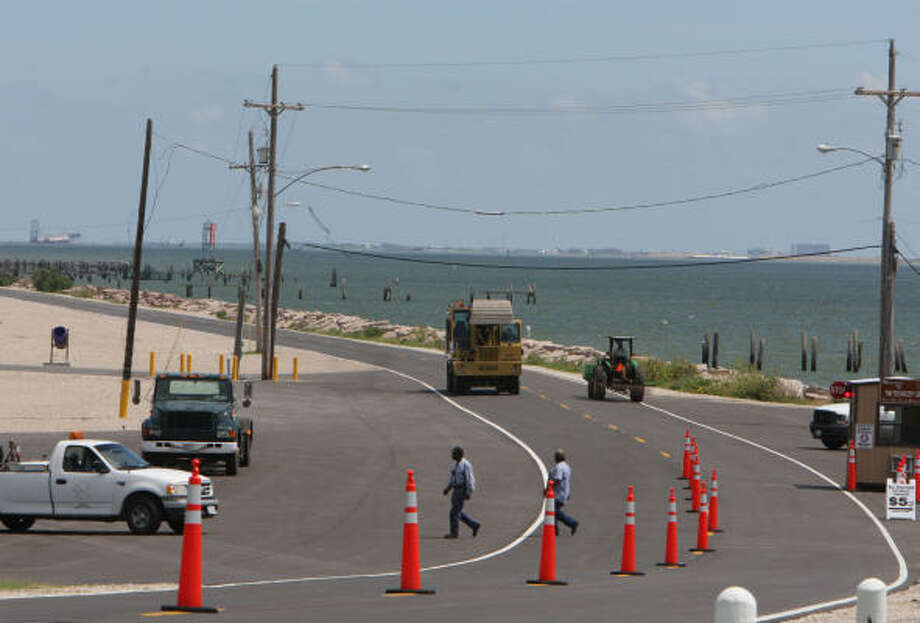 Recovered from Ike, Texas City Dike reopens today Houston Chronicle
