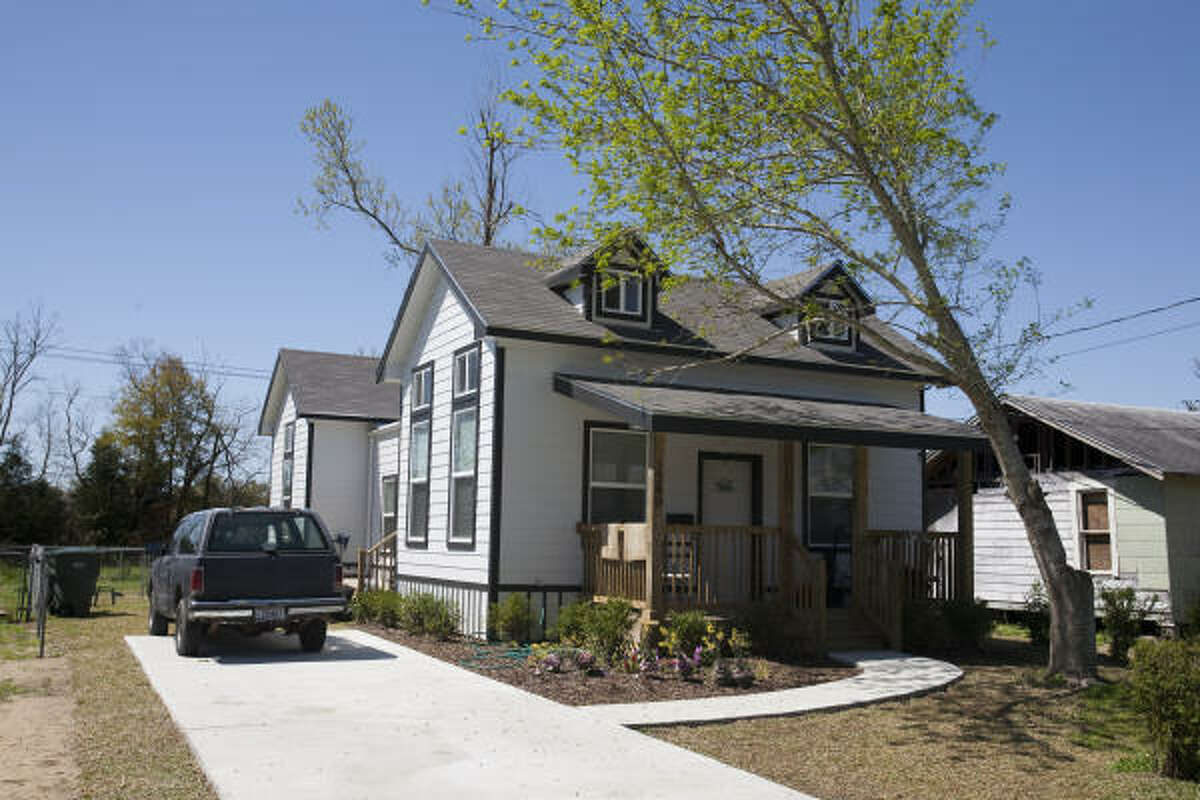 This home is an example of low-income disaster housing that can be ready in six to eight weeks after a hurricane or tornado and cost no more than $65,000. ﻿
