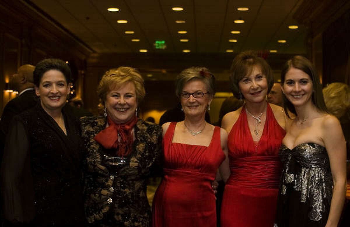 Roberta Clay, Donna Price, Pam Geyer, Vicky Dyer-Smith and Nicole Levy