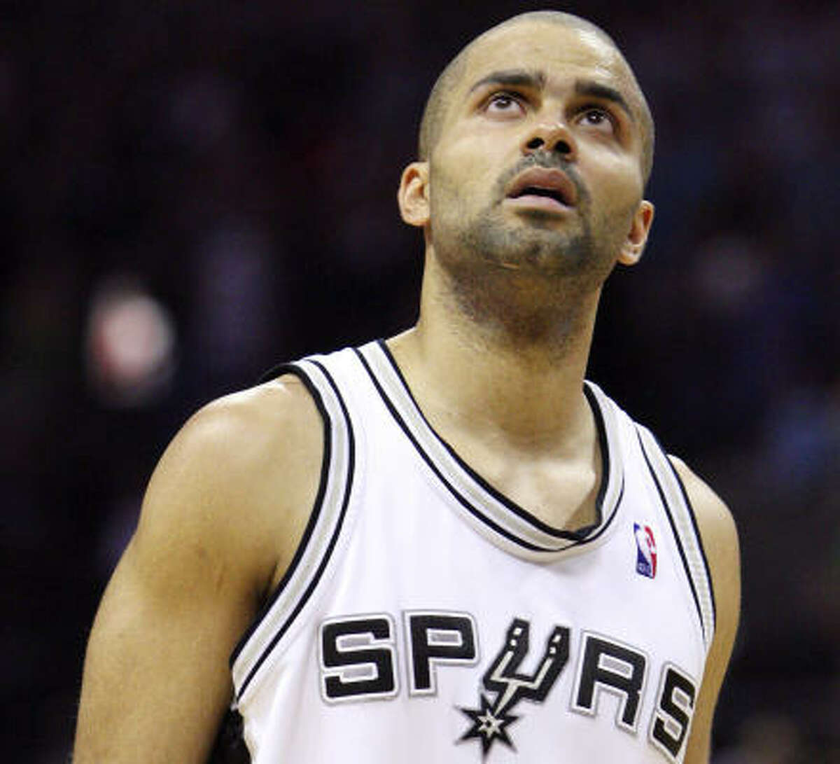 Tony Parker According to sources (including actor Mario Lopez), the marriage between Eva Longoria and the San Antonio Spurs player ended when Longoria found sexy text messages to his teammate's wife. It is still unclear if the affair went beyond 'sexting'.