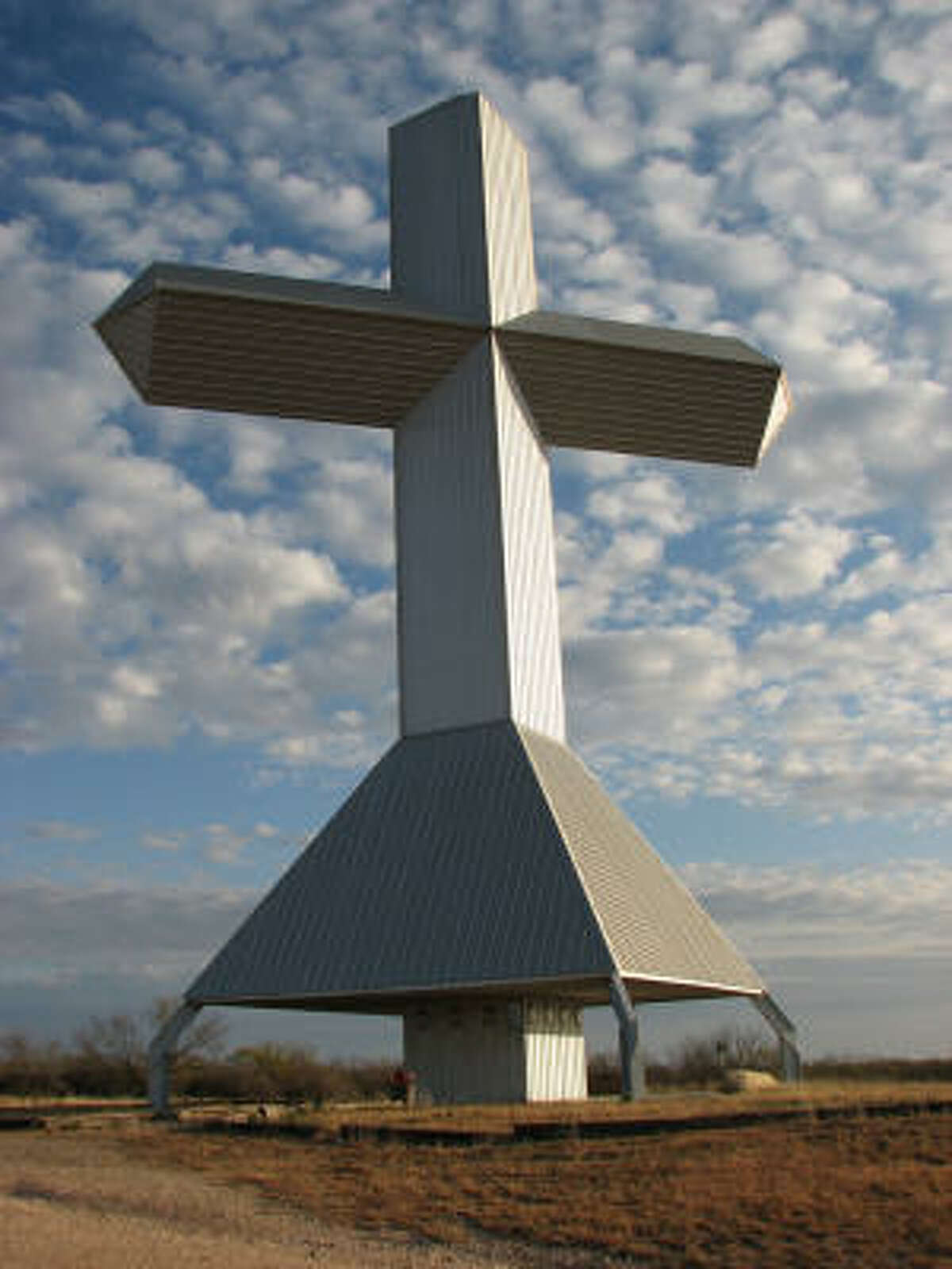 America's largest cross begins construction in Corpus Christi, Texas