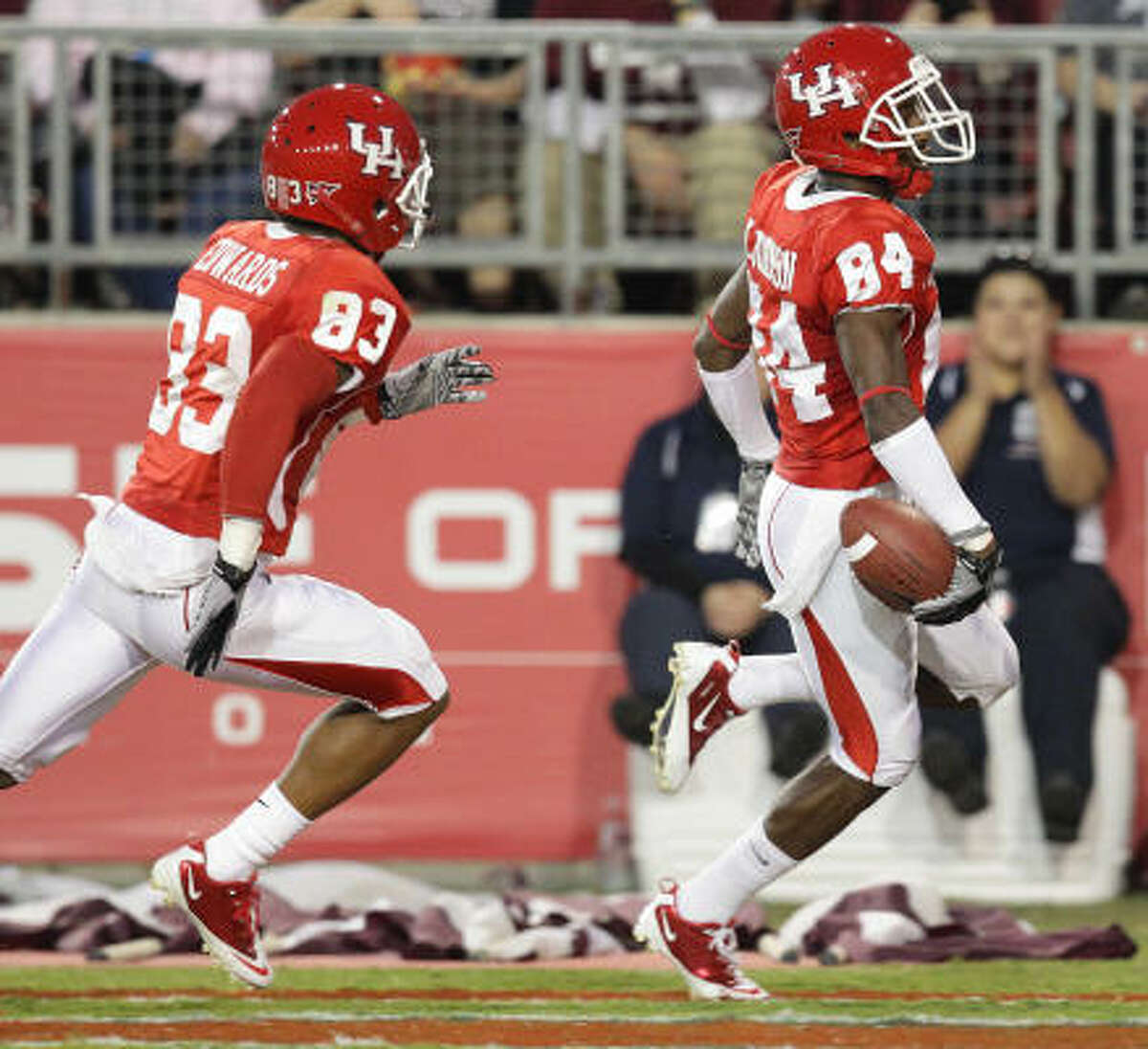 Oct. 9: Mississippi State 47, UH 24 UH wide receiver Kierrie Johnson (84) scores the first touchdown of the game after a successful opening drive in the first quarter. The Cougars, however, wouldn't score another touchdown until the fourth quarter.