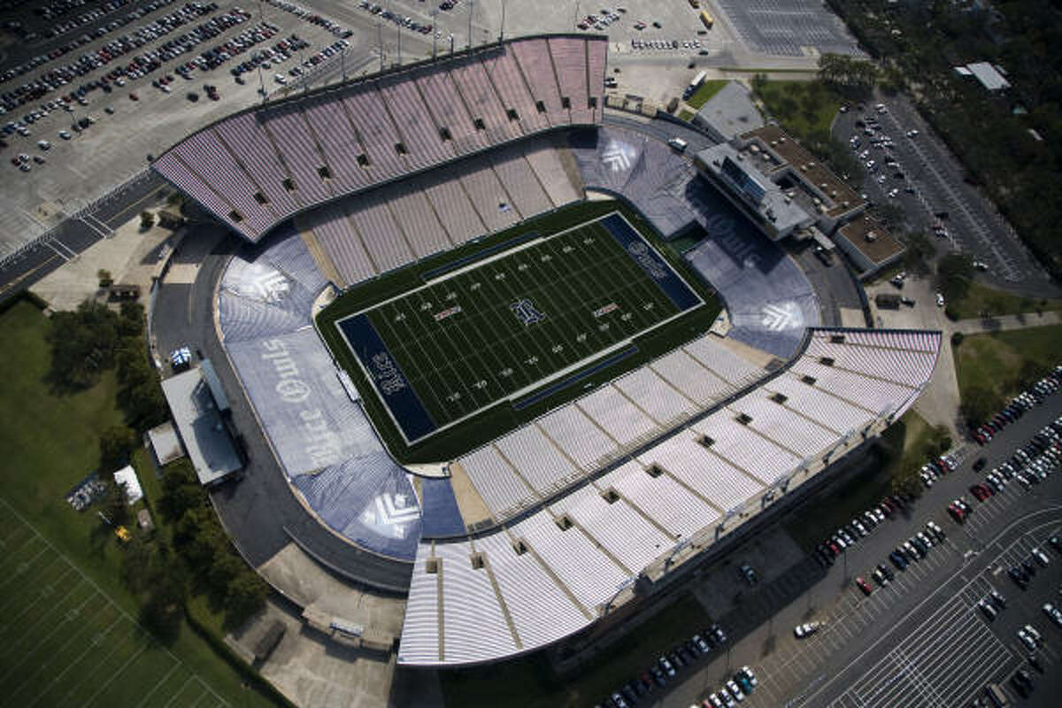 When the Super Bowl first came to Houston and Rice Stadium