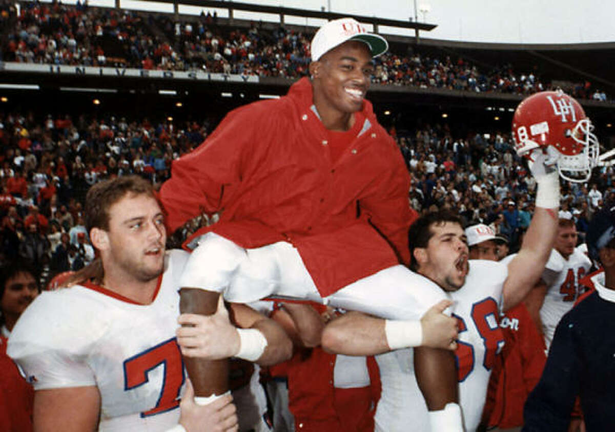 UH honors Heisman winner Andre Ware with 11yardline at TDECU Stadium