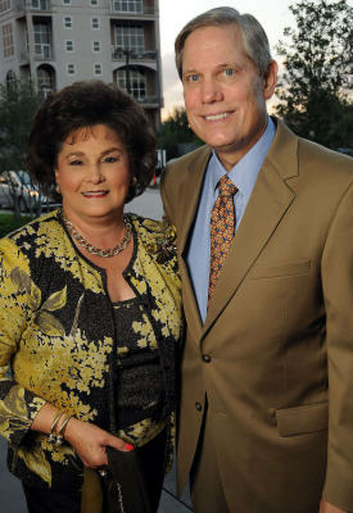 Barbara and Corby Robertson Jr.