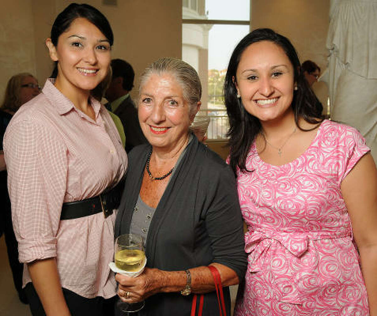 From left: Crystal Castillo, Chon Font and Cindy Martinez at a reception held at the Rome Salon and Day Spa to gear up for the 2010 Consular Ball honoring Mexico.