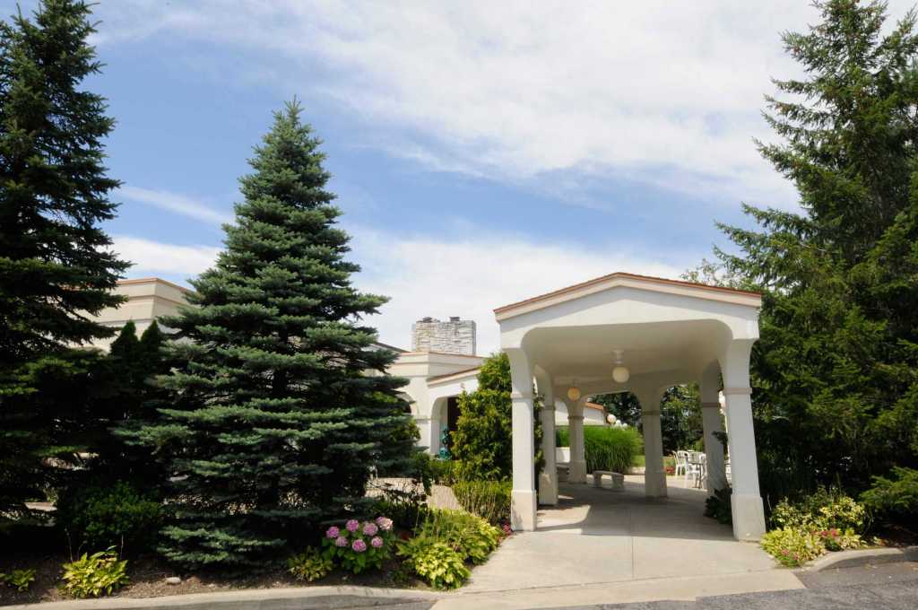 Muted response to wedding expo