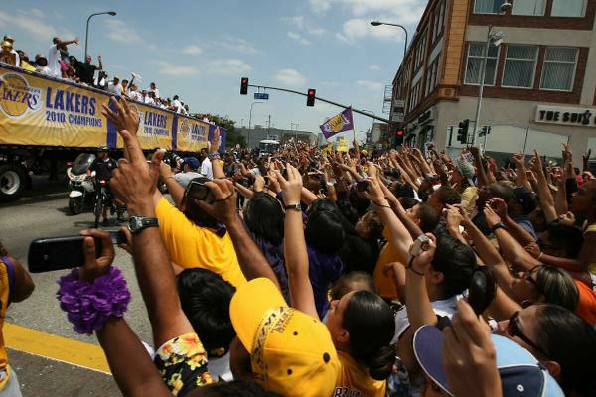 Lakers parade