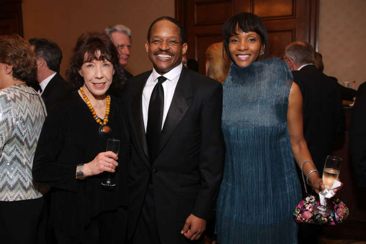 Lily Tomlin and Wayne and Judy McConnell at the LOL w/Lily event benefiting Houston Area Women's Center.