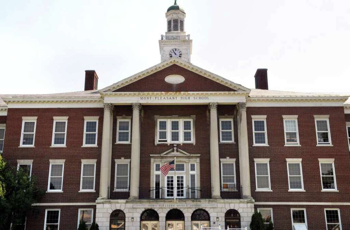 Poor grades for middle schools