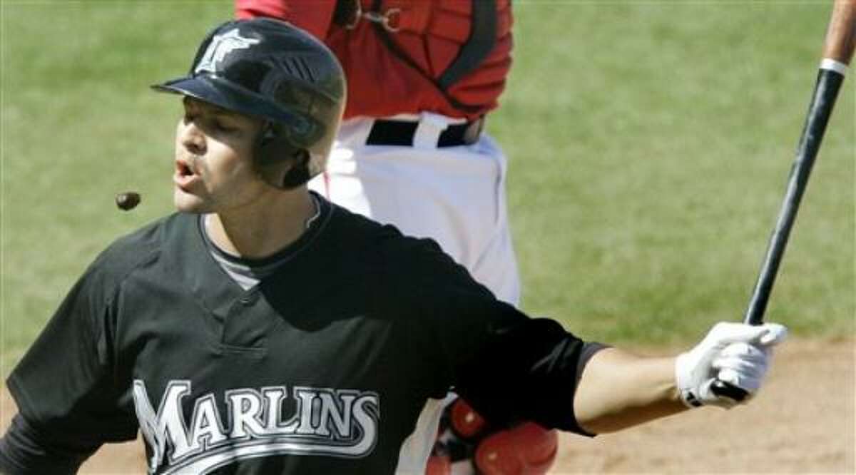 S.F. supervisor proposes ban of tobacco at all baseball fields