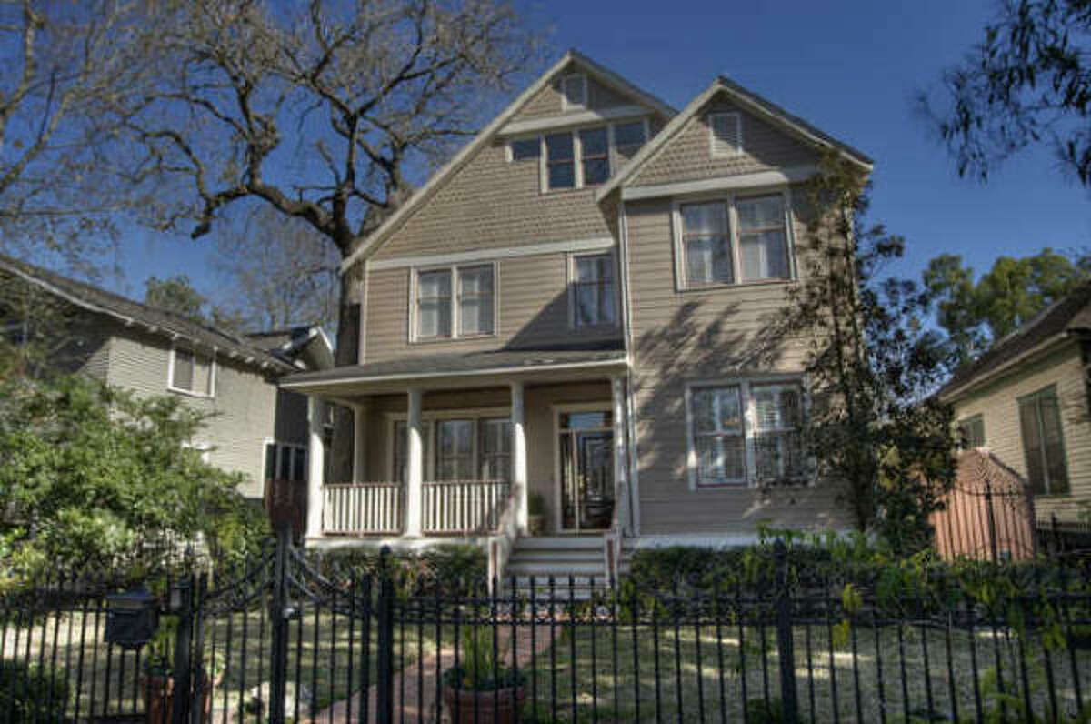 This home, located at 1224 Harvard, has a $1 million pricetag. See the complete listing here.