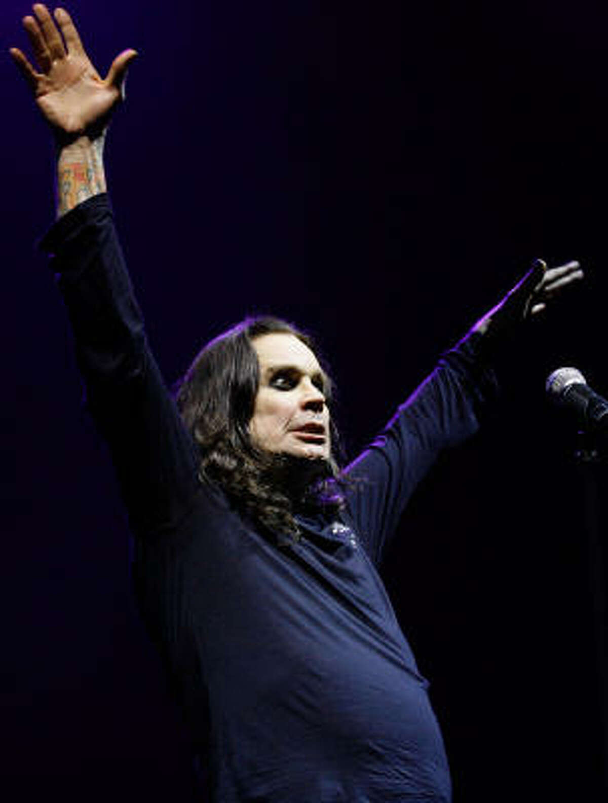 True: Ozzy Osbourne did in fact bite the head off a bat. At a concert in 1982, an audience member threw a bat onstage. Ozzy, not realizing the bat was real, proceeded to bite the animal's head off. There is still debate as to whether the bat was alive or dead when thrown on the stage, but really - does it matter? Osbourne had to get a series of rabies shots.