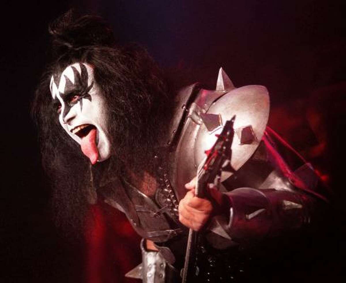 False: Gene Simmons tongue is all natural. It isn’t a cow tongue grafted on after an accident.