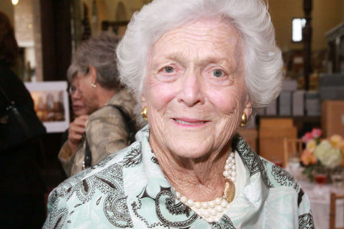 Barbara Bush celebrated the new add-ons at the Julia Ideson Building.
