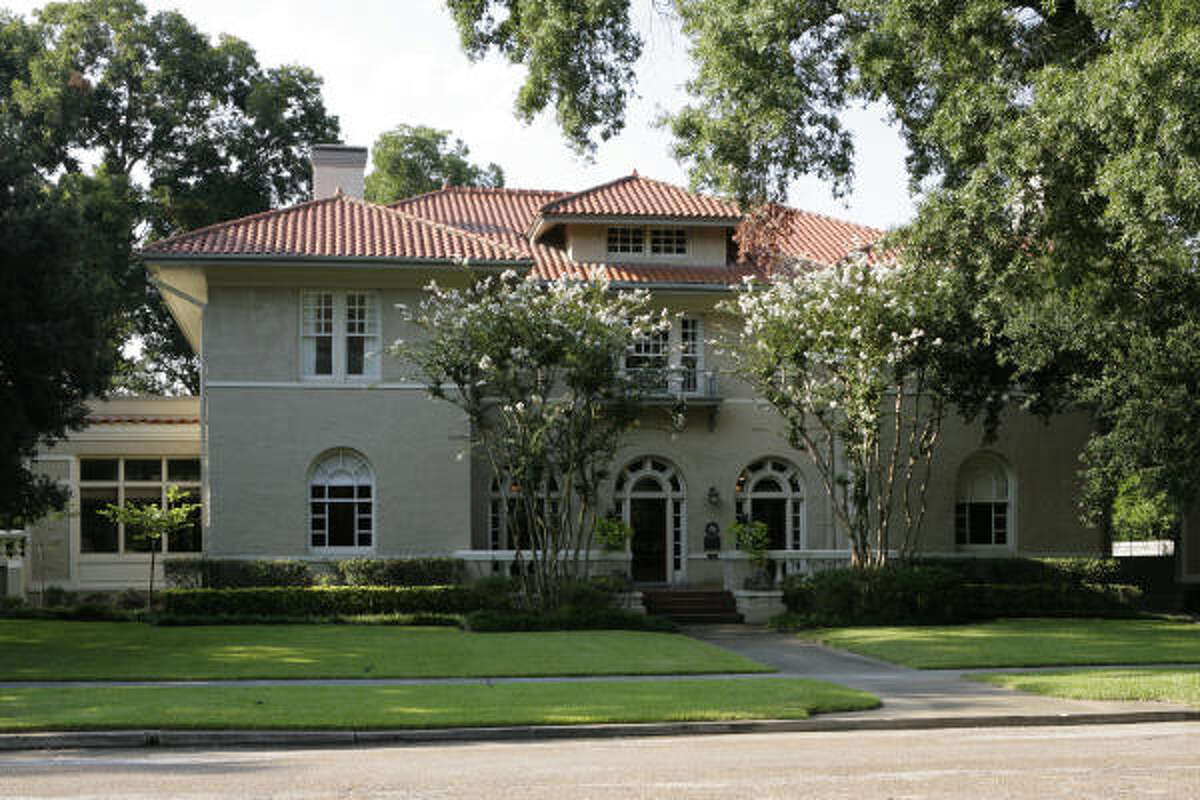A tour of Houston's Courtlandt Place