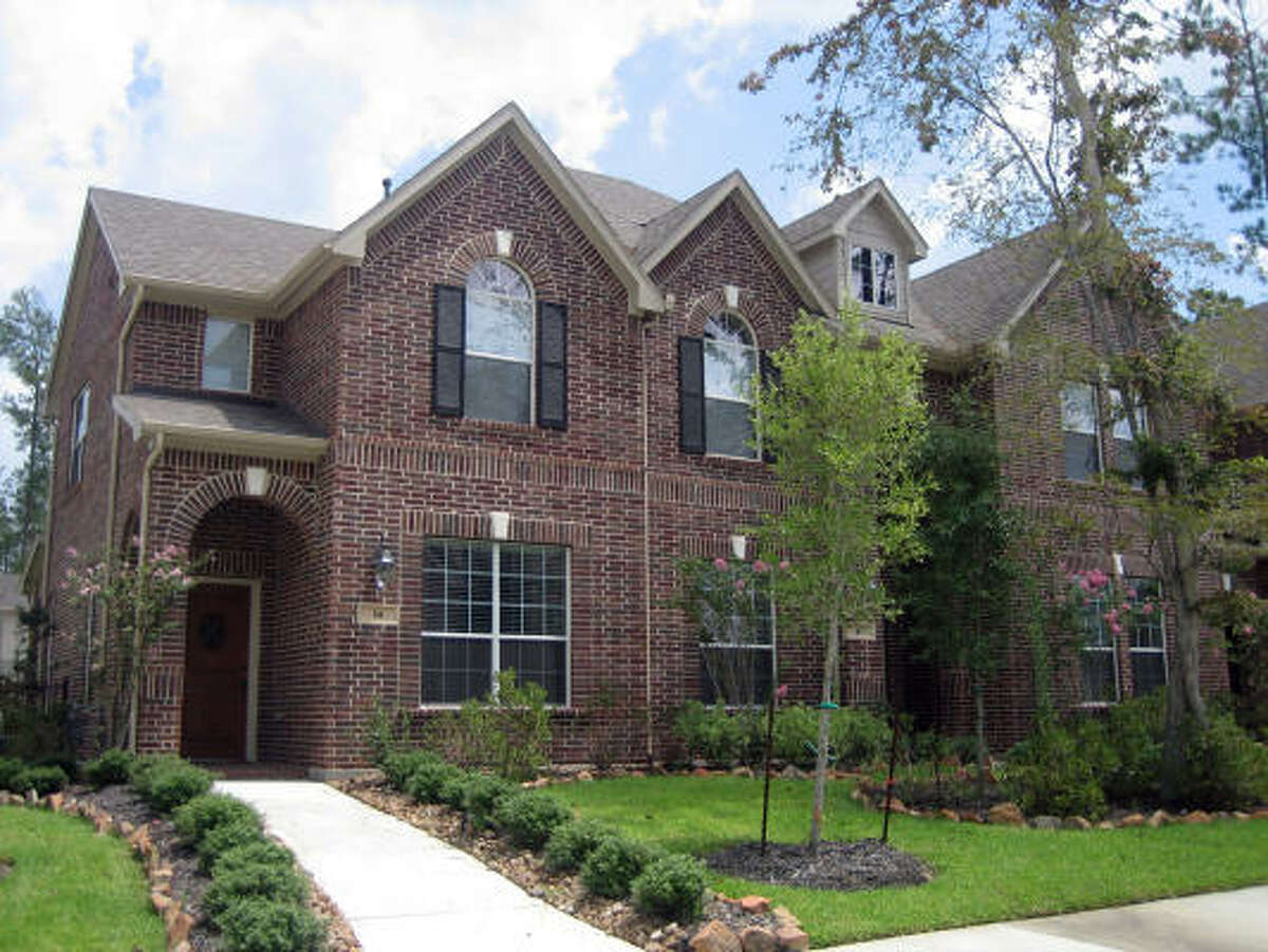 Village Builders' townhomes set in The Woodlands' Innerwood