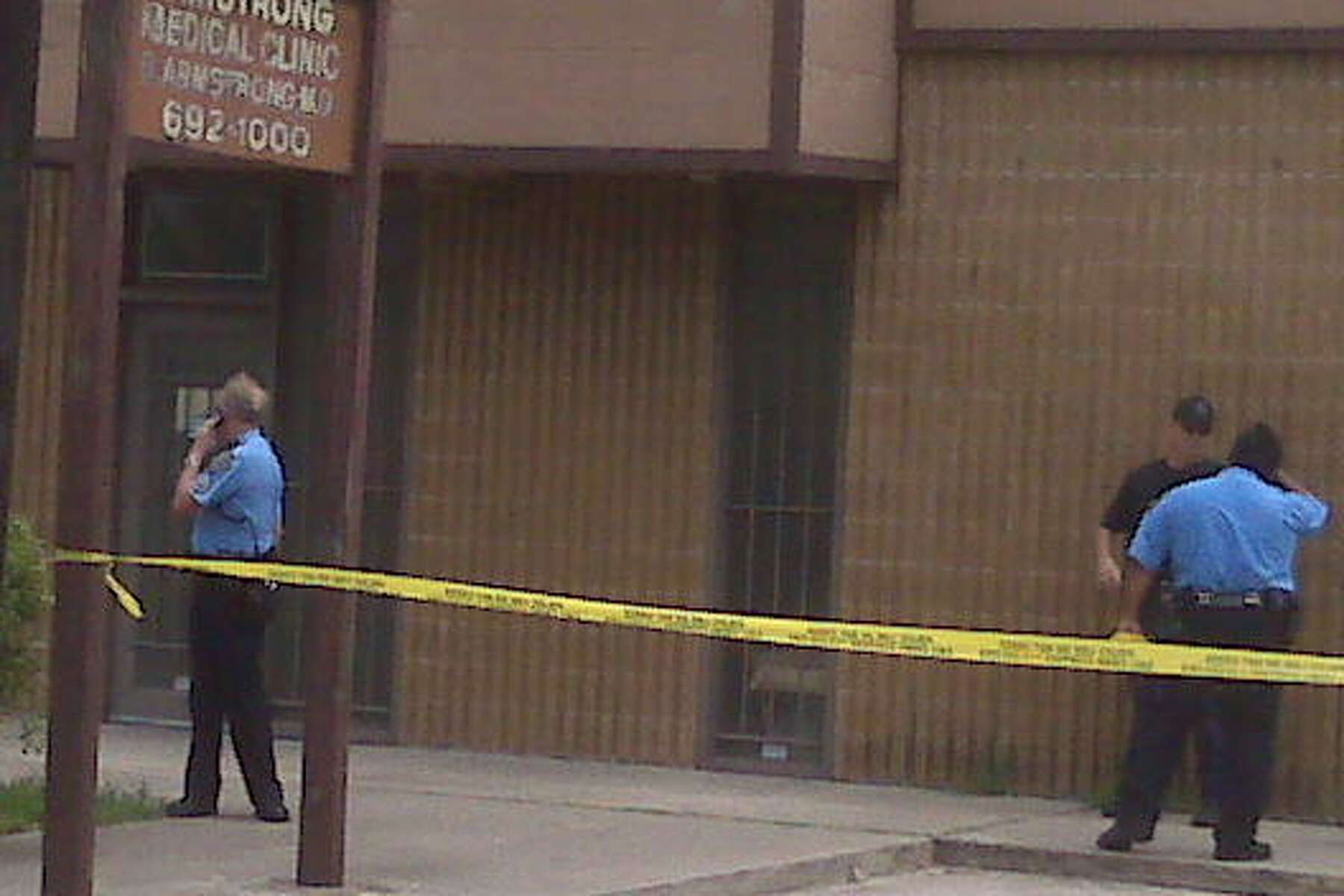 Police Take Items From Jackson Doc S Clinic