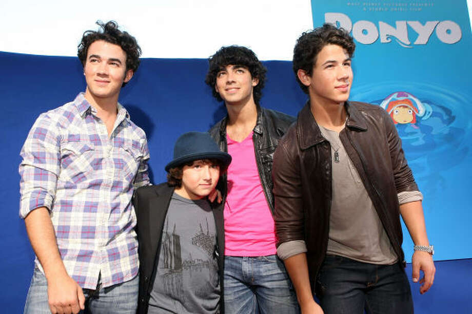 Jonas Brothers Are Wedding Crashers Houston Chronicle