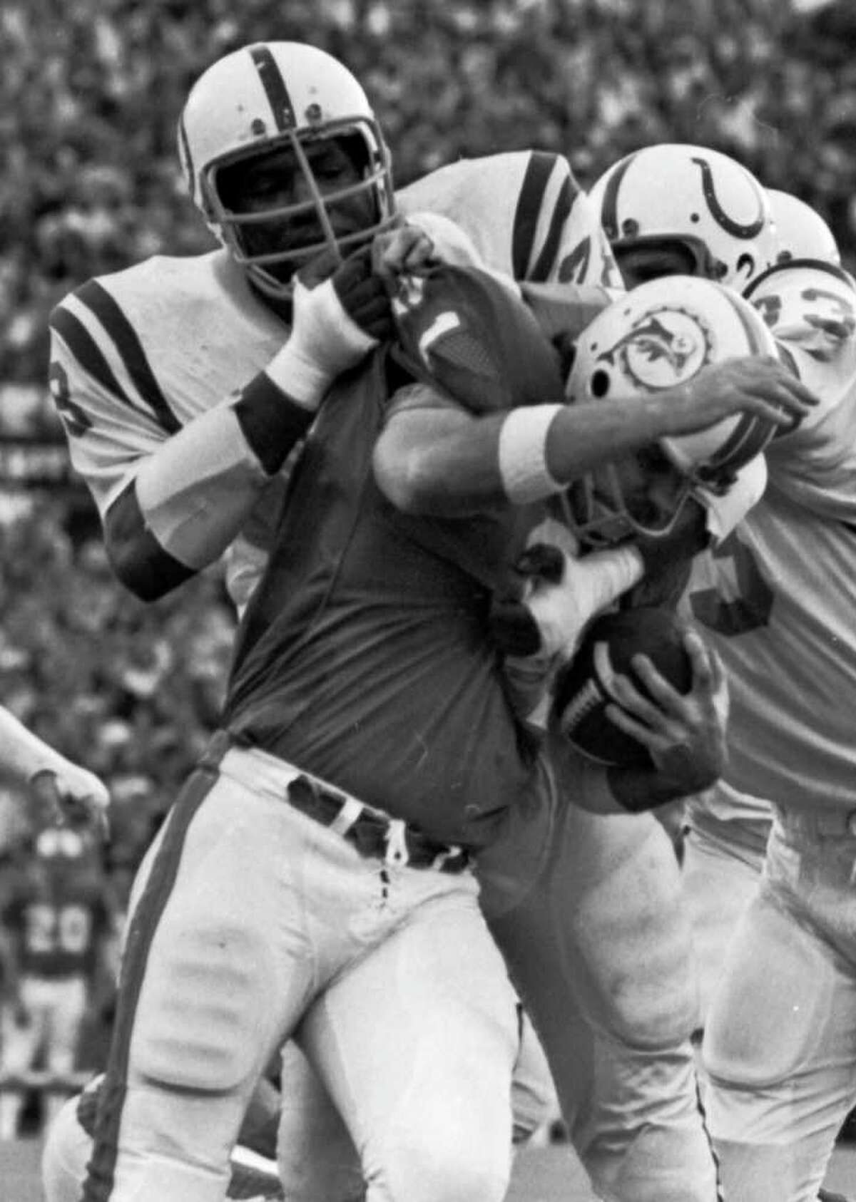 Friends, family remember Bubba Smith at funeral