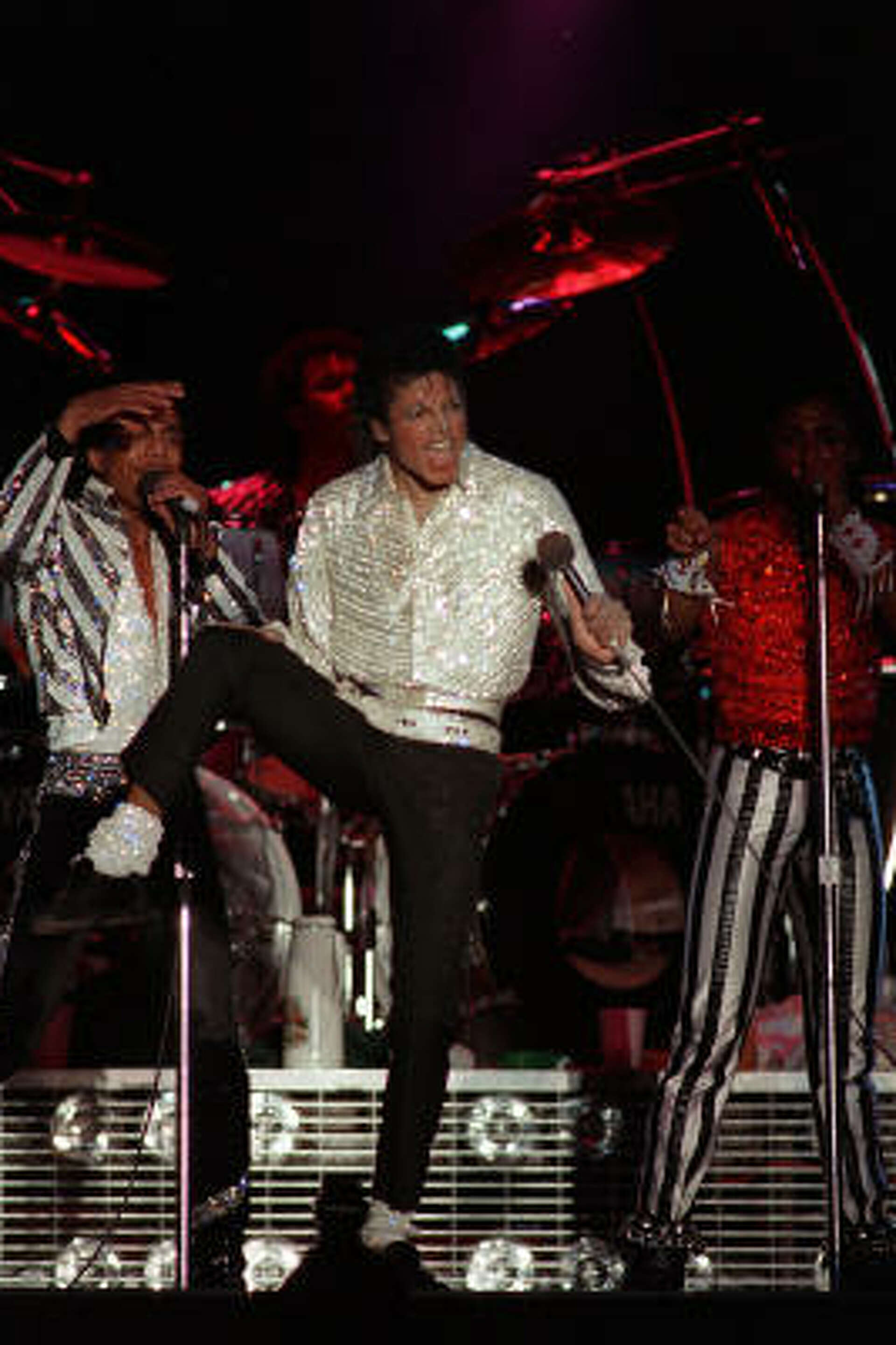 The steps that made Michael Jackson great, image size:1920x2880