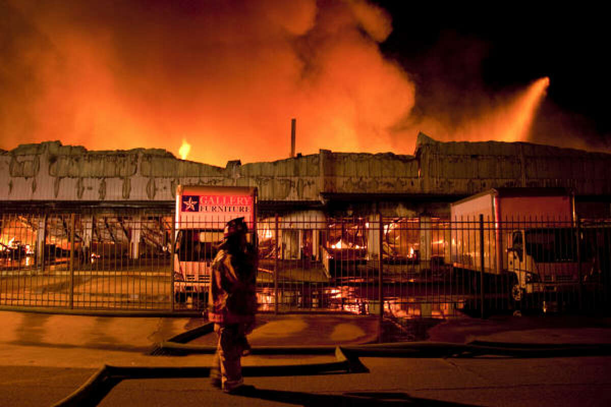 Suspect in Gallery Furniture fire ruled to stand trial