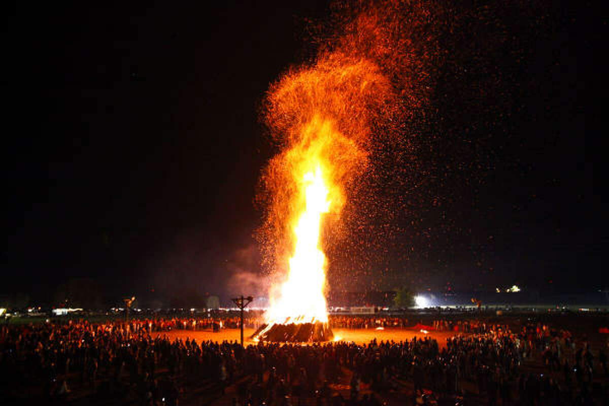 20/20 to recount Aggies' bonfire tragedy Saturday night